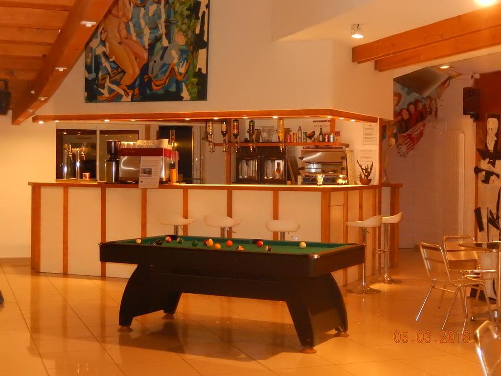 Hotel Eco Logis Espace Bellevue Semeac ภายนอก รูปภาพ